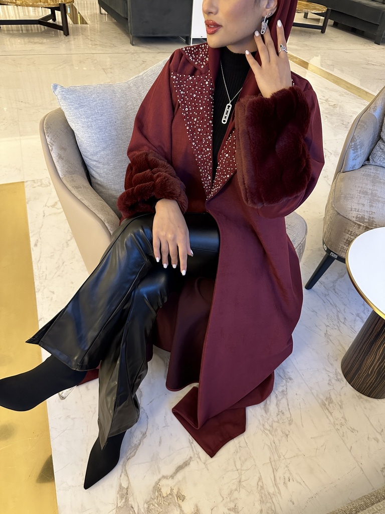 18 December Abaya (S)